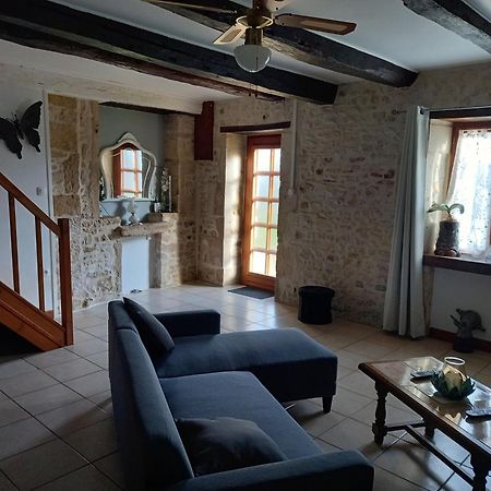 Le Papillon Villa Savigne Exterior photo